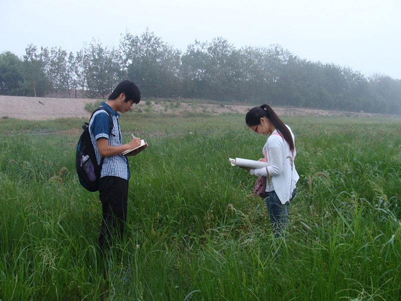 7��14�������u�r(n��ng)�I(y��)��W(xu��)������B(t��i)����(m��ng)֮�(du��)����(l��i)�����u�а�ɳ�ӝ�أ��ۖ|�Σ���(du��)ֲ��N��w���M(j��n)�ЬF(xi��n)��(ch��ng)�о���