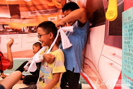 �Έ@������С�����ݾ�ģ�M������