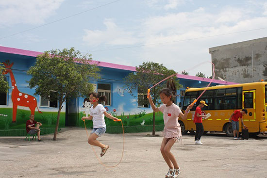 ���Ϲ��I(y��)��W(xu��)��(j��ng)���Q(m��o)�׌W(xu��)Ժ����ϵ�P�h�������ж�������������`꠵�����ʡƽ�ɽ���P�hѦ���(zh��n)���Ӝϴ���ӢС�W(xu��)�_չ֧�̻�����e�k��ӢС�W(xu��)��һ��Ȥζ�\�ӕ���׌�W(xu��)���w���W��ƥ�˾������D�����K��ِ��