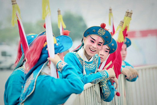 �F(xi��n)���݆T��   ���� �z