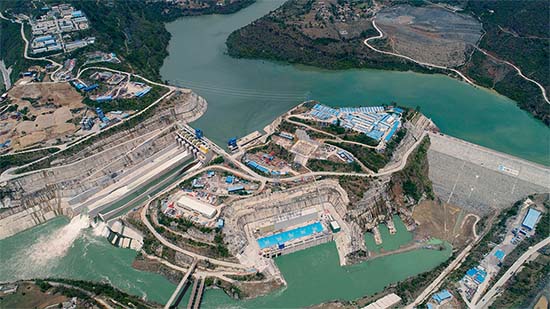 卡洛特水電站為巴基斯坦帶來了清潔的能源和可持續(xù)發(fā)展機遇。（三峽集團供圖）